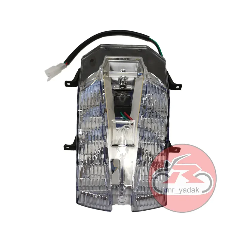 بررسی شفافیت و کیفیت لنز چراغ ترمز عقب موتور پالس 180 - mr-yadak.com